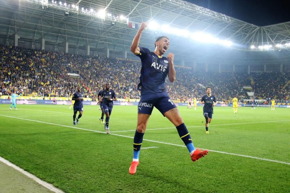 GS TV'de Fenerbahçeli futbolcuya olay sözler 1