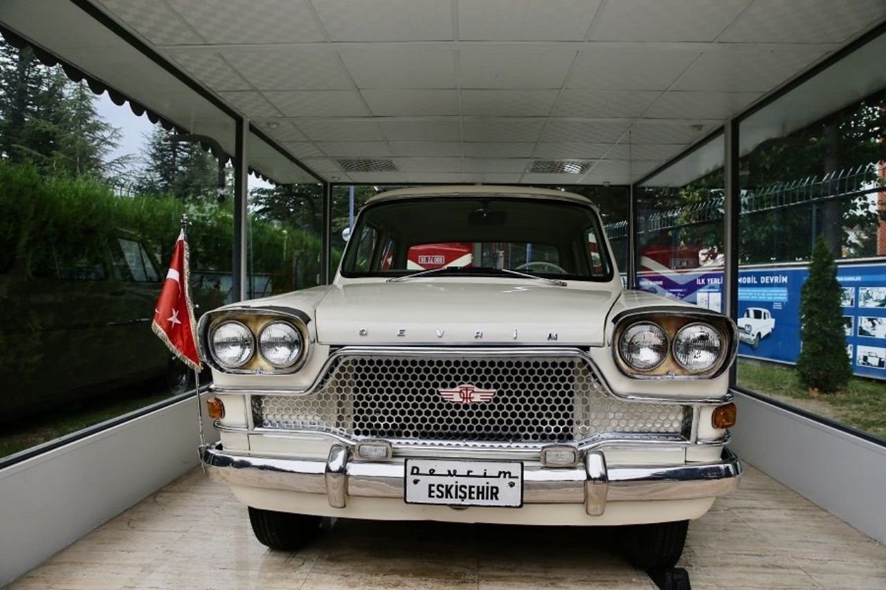 Türkiye’nin ilk yerli otomobili Devrim 61 yaşında 1