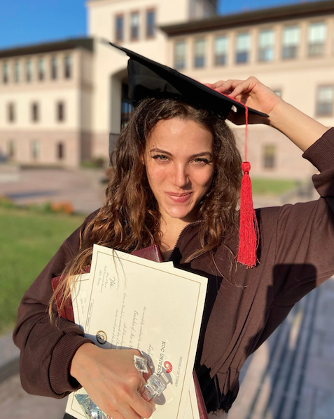 Dudak uçuklatan değişim! Leyla Tanlar'ın estetiksiz halini görenler tanımadı 9