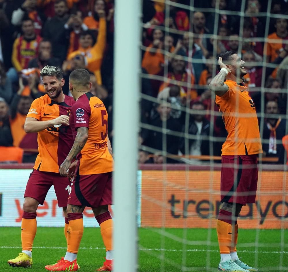Galatasaray'da şok ayrılık! Yeni transfer... 1