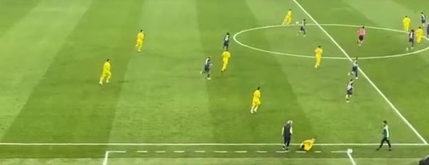 Jorge Jesus rakip futbolcuyu tekmeledi! Görüntüler tartışma yarattı... 7