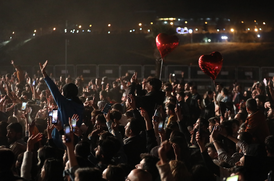 Şırnak Cizre'de on binlerce kişi konser ve DJ performansıyla eğlendi 15
