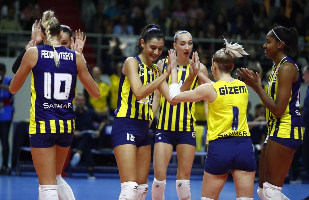 Fenerbahçe'nin sarı meleği fırtına gibi esti! 2