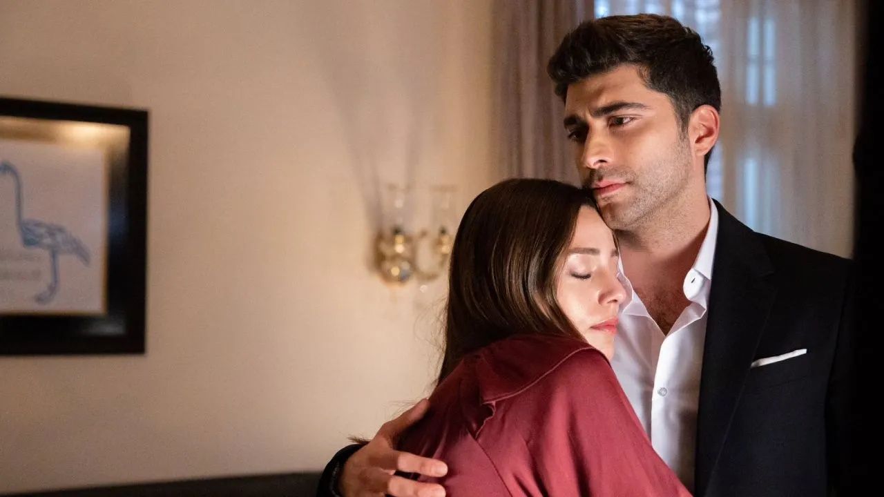 Kızılcık Şerbeti 2. Bölümde Gerilim Yükseldi! Kızılcık Şerbeti Yeni Bölümünde İlginç Detay Var 15