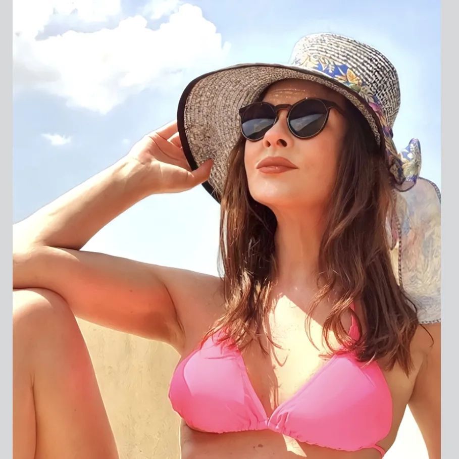 Kim der 59 yaşında diye! Çalıkuşu’nun Feride’si Aydan Şener güzelliğiyle yıllara meydan okuyor... İşte son hali 18
