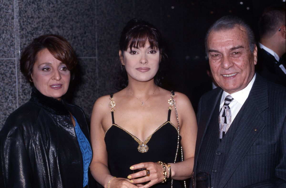 Kim der 59 yaşında diye! Çalıkuşu’nun Feride’si Aydan Şener güzelliğiyle yıllara meydan okuyor... İşte son hali 3