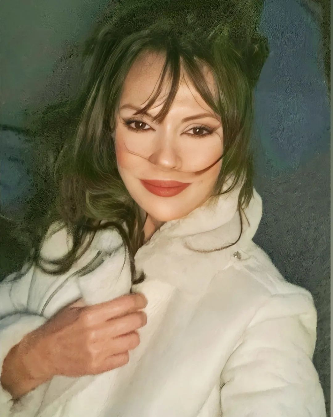 Kim der 59 yaşında diye! Çalıkuşu’nun Feride’si Aydan Şener güzelliğiyle yıllara meydan okuyor... İşte son hali 19
