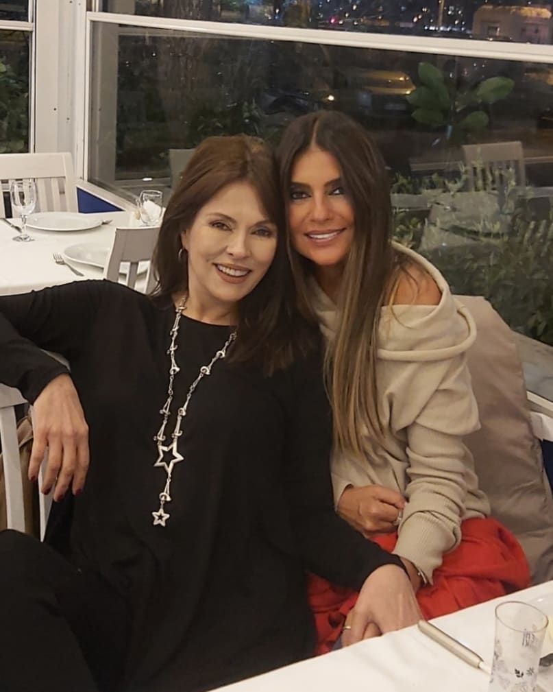 Kim der 59 yaşında diye! Çalıkuşu’nun Feride’si Aydan Şener güzelliğiyle yıllara meydan okuyor... İşte son hali 24