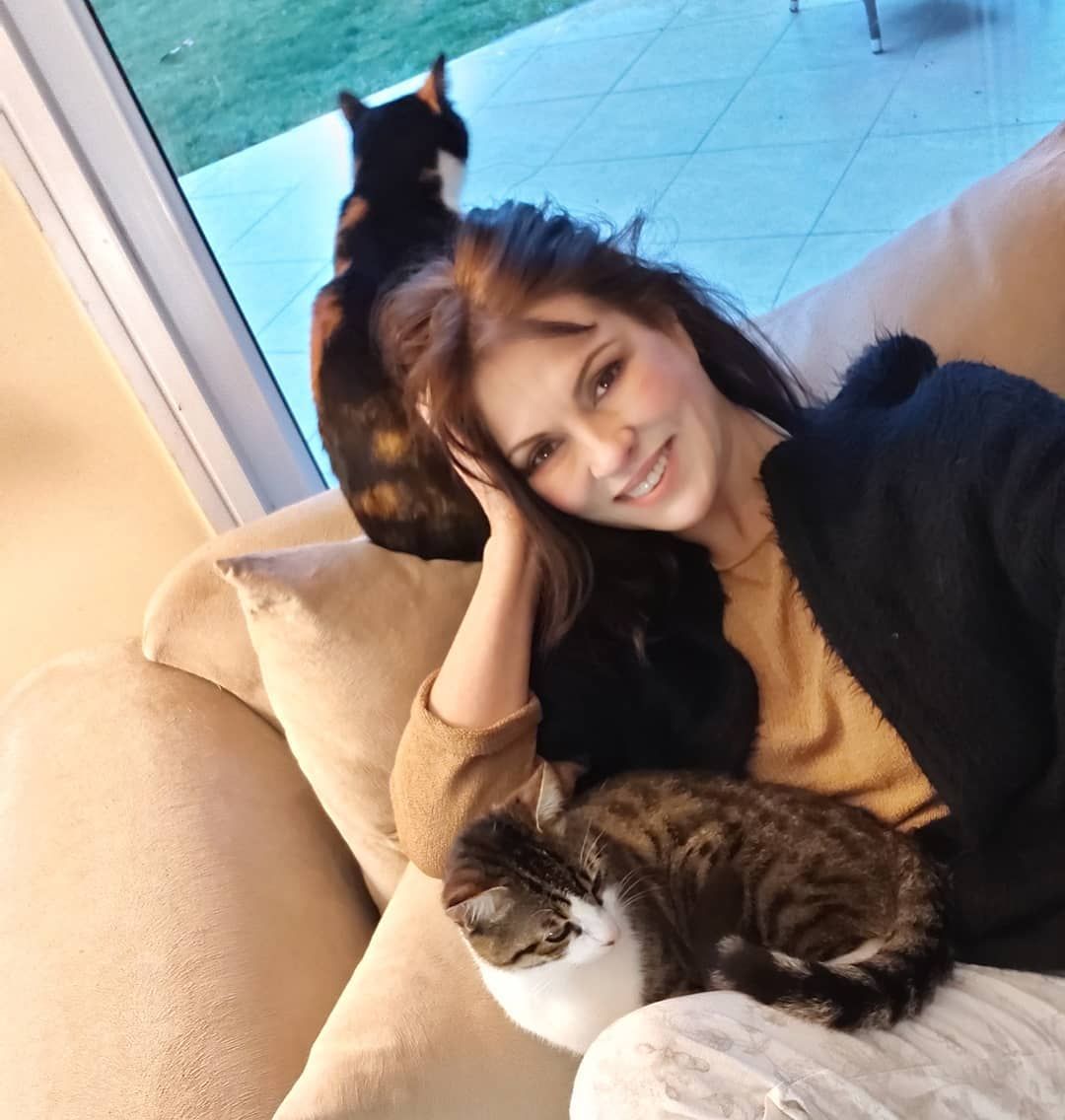 Kim der 59 yaşında diye! Çalıkuşu’nun Feride’si Aydan Şener güzelliğiyle yıllara meydan okuyor... İşte son hali 11