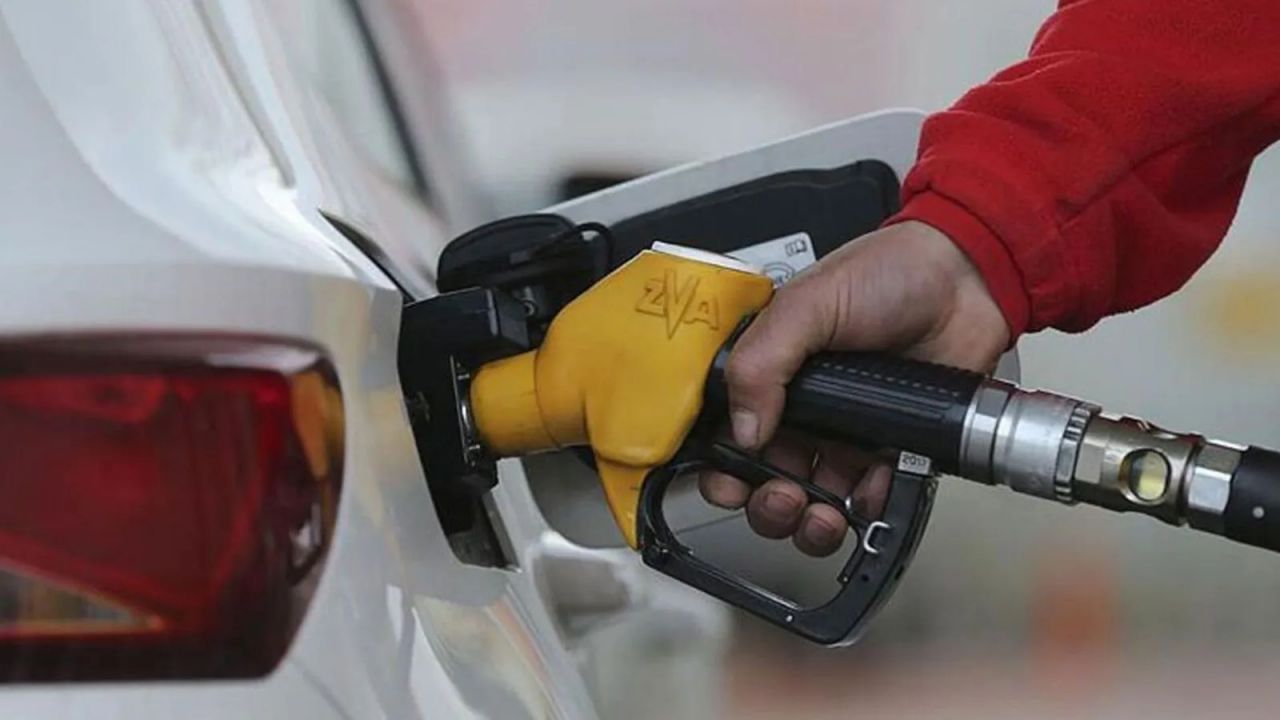 Araç sahiplerine kötü haber: Benzine zam geldi! 5