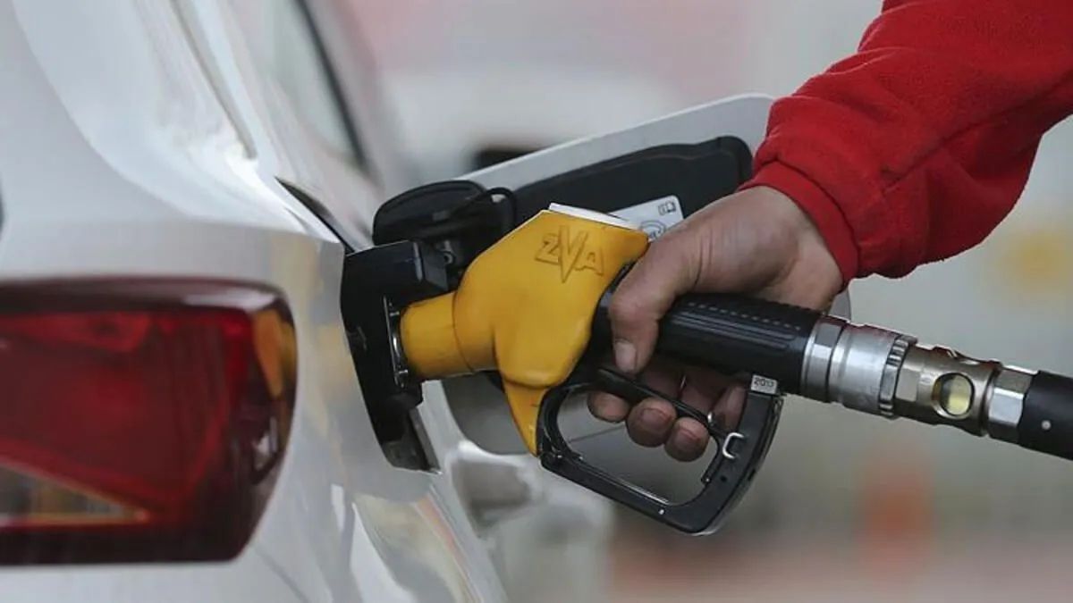 Araç sahiplerine kötü haber: Benzine zam geldi! 4