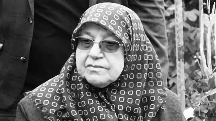 Solingen faciasında 5 evladını kaybetmişti... Barışın simgesi Mevlüde Ana'ya 29 yıl sonra o sokakta veda... 2