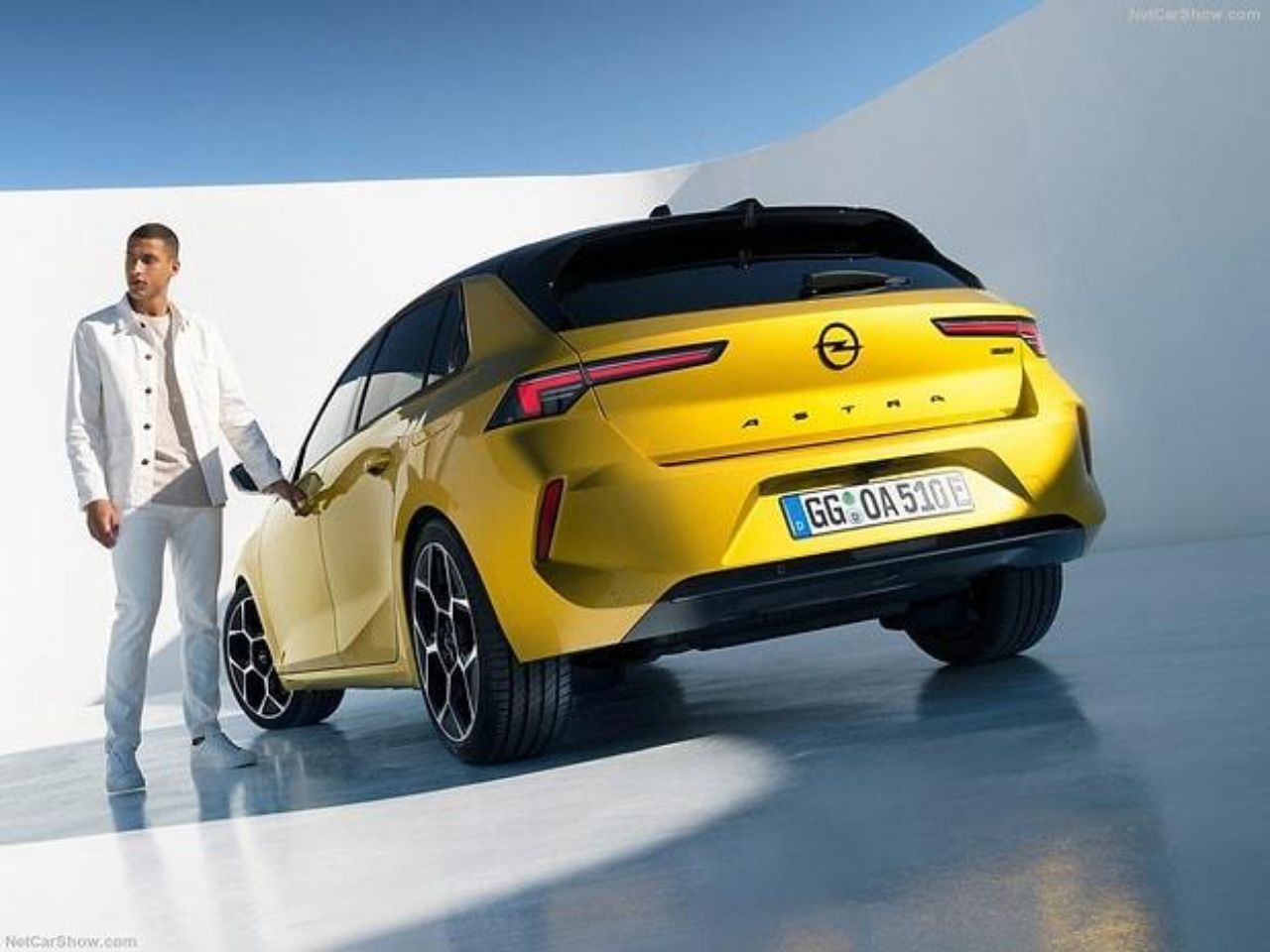 2022 yılının en iyi aile arabası seçilen Opel Astra kasım ayı fiyatını açıkladı 9