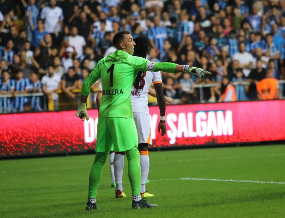 Muslera'nın Beşiktaş derbisi karnesi 2