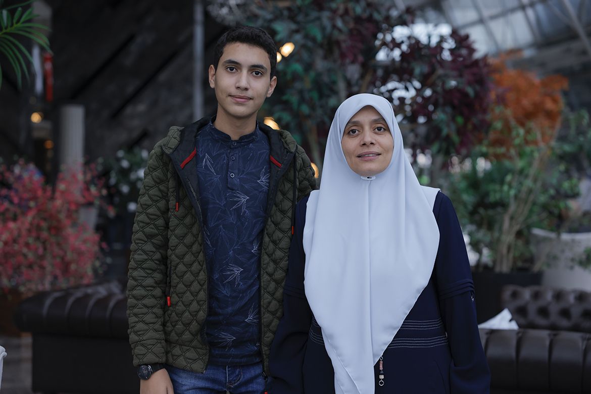 Hamileyken gözaltına alındı! Bebeğini elleri ve ayakları kelepçeliyken doğurdu 8
