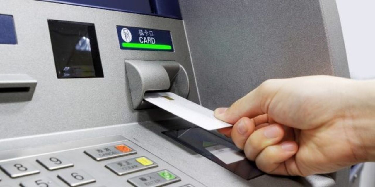 Tüm bankalar müşterilerini uyardı! ATM’den para çekerken bunlara dikkat edin 1
