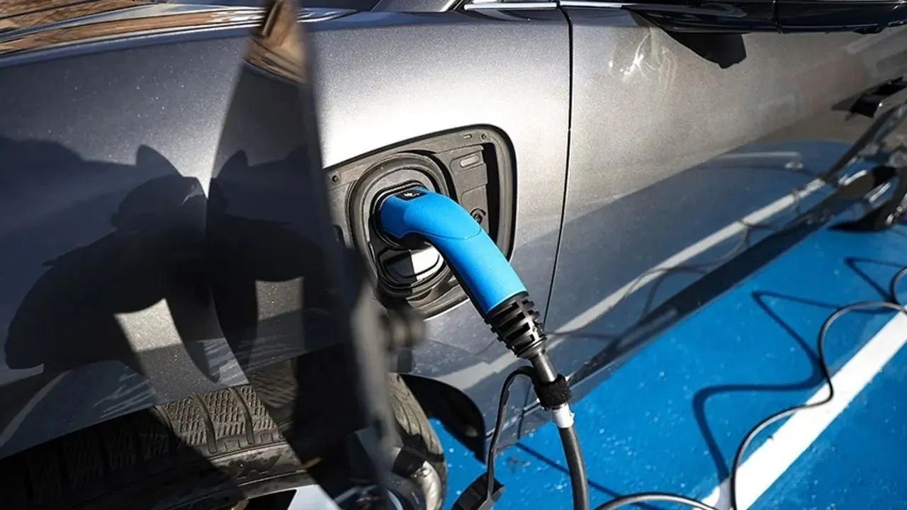 Bu Otomobilde ÖTV Yok! 174 Bin Liraya Elektrikli Sıfır Araç Satılıyor 9