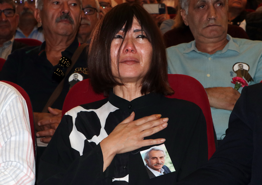 Cenazede gözyaşları sel oldu aktı... Oyuncu Rıza Akın memleketei Adana’da son yolculuğa uğurlandı 4