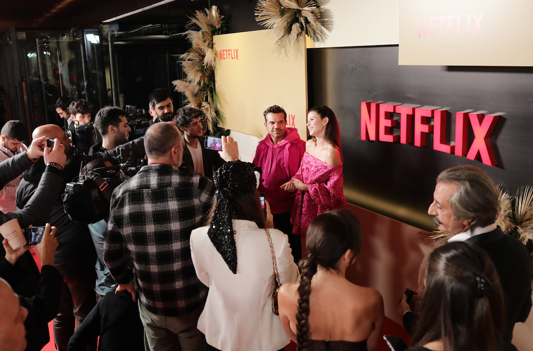 Beren Saat ile Kenan Doğulu'nun pembe stili sosyal medyayı salladı 4