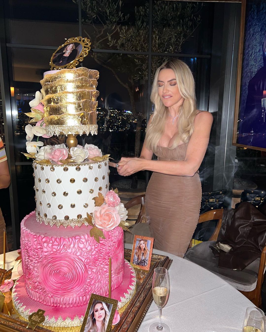 Dinçerler'den boşanan Hadise yeni yuvasına kavuştu! Evinin fiyatı dudak uçuklattı 6