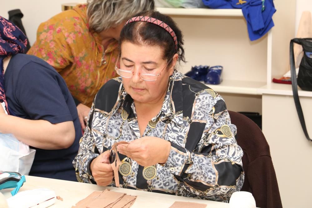 Sivrihisar Belediyesi sanat atölyelerinde kadınlara yönelik kurslar açıldı 4