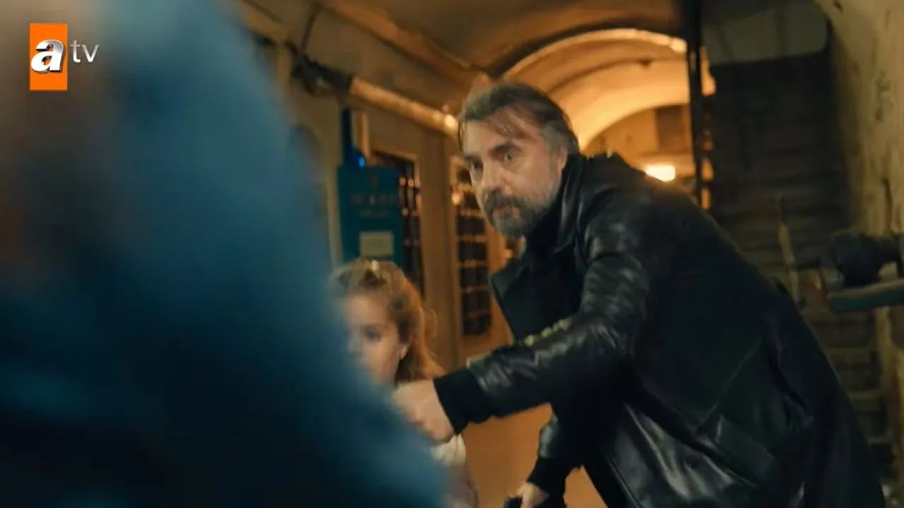 Ben Bu Cihana Sığmazam İki Başrolü Kaybetti! Bir Sahne Var ki Yürek Dayanmaz 13
