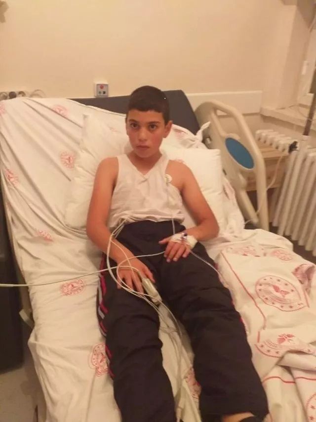 Kuduz olup hayatını kaybetmişti! Annesi cenazesinde sinir krizi geçirdi 1