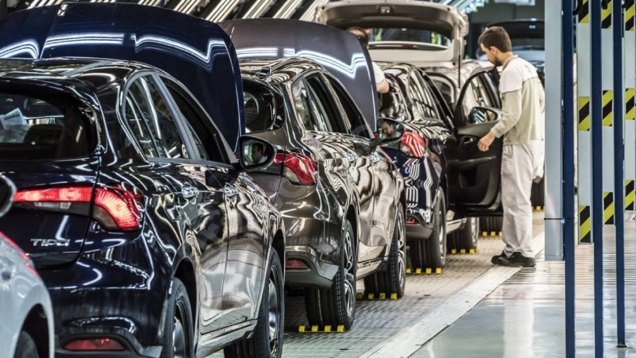Piyasa durma noktasına geldi! İkinci el otomobil satışına kredi freni 1