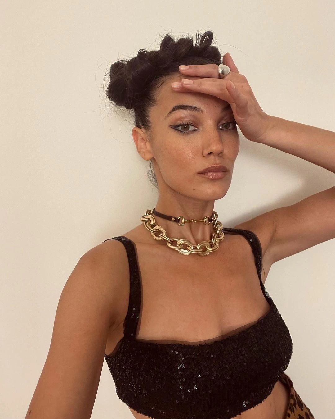 En Popüler 50 Oyuncu Listesinde Zirveye Yerleşti! Ne Demet Özdemir, Ne Hande Erçe! 50