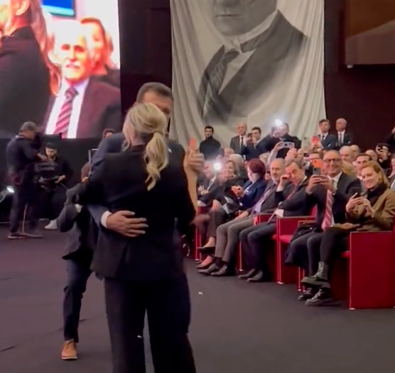 Atatürk’ü anma programında dans ettiler! Tepkiler çığ gibi 1