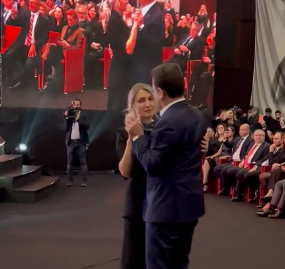 Atatürk’ü anma programında dans ettiler! Tepkiler çığ gibi 3