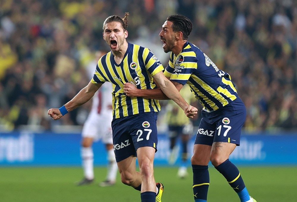 Crespo kapıyı araladı: Türk Milli Takımı'ndan teklif gelmesi halinde... 5