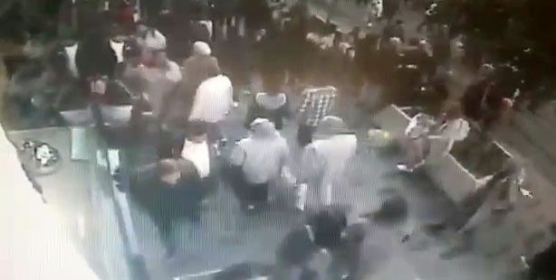 Taksim'de patlama! İşte olay yerinden ilk görüntüler 5
