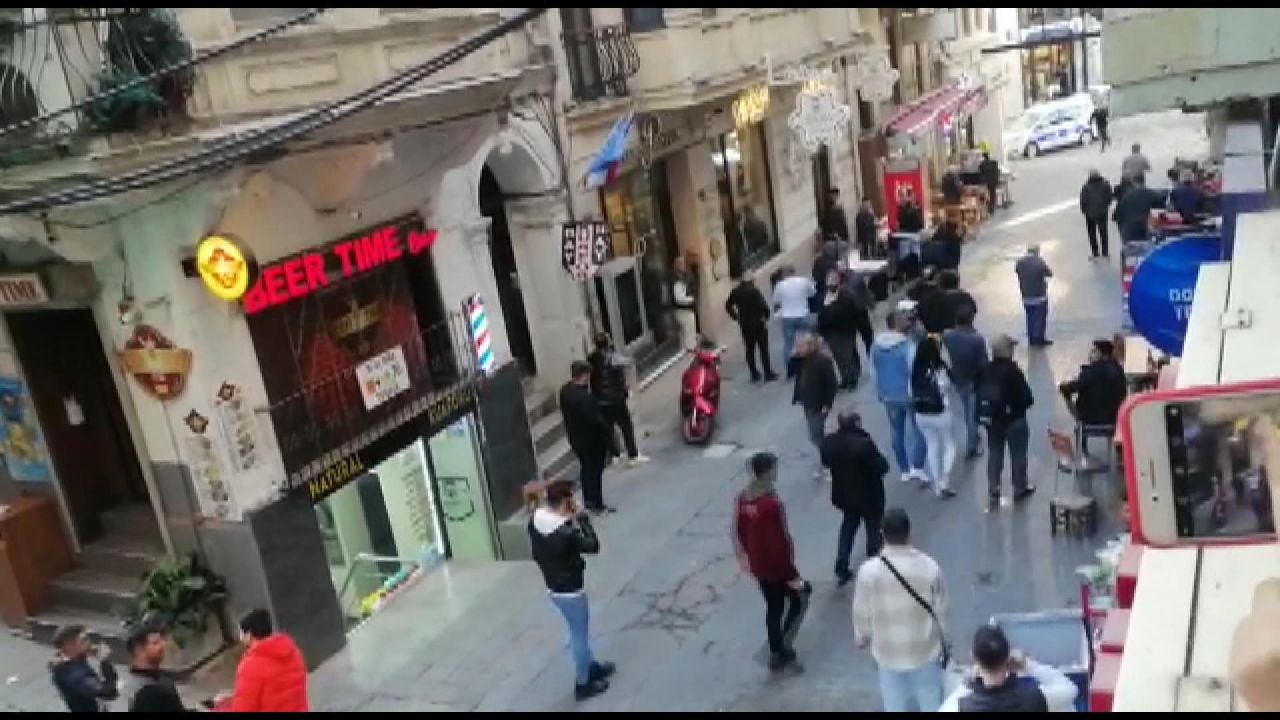 Taksim'de patlama! İşte olay yerinden ilk görüntüler 1