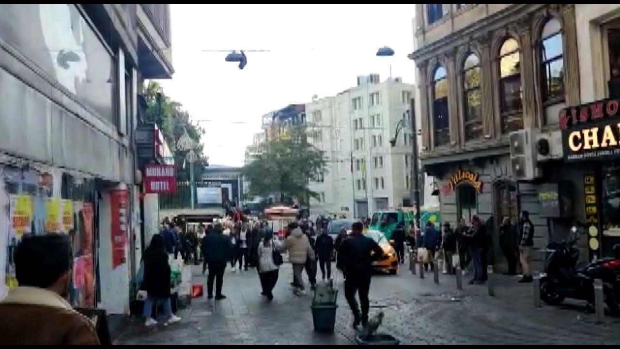 Taksim'de patlama! İşte olay yerinden ilk görüntüler 3