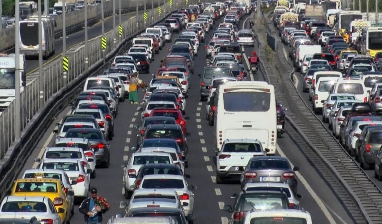 Tüm araç sahiplerini ilgilendiriyor! Yeni yılda rekor zam gelecek 4