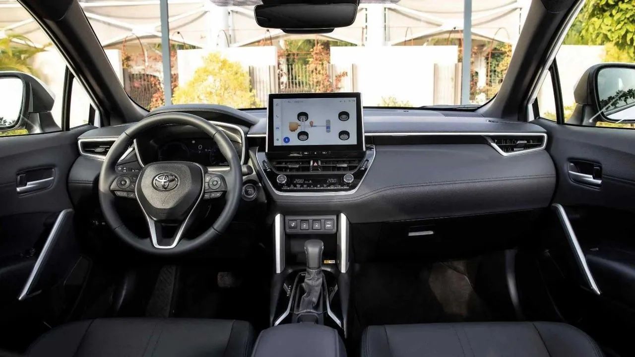 Toyota Corolla Cazip Fiyat Listesiyle Piyasayı Salladı! Corolla Cross İndirimle Geldi 10