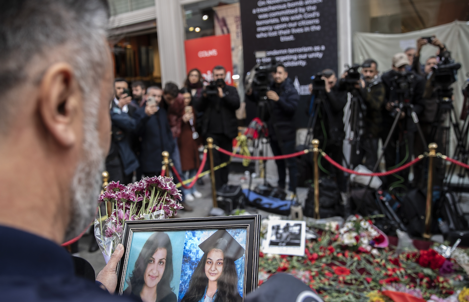 Taksim'deki saldırıda kızını ve eski eşini kaybetmişti... Acılı oyuncu Nurettin Uçar'dan yürek yakan sözler 3