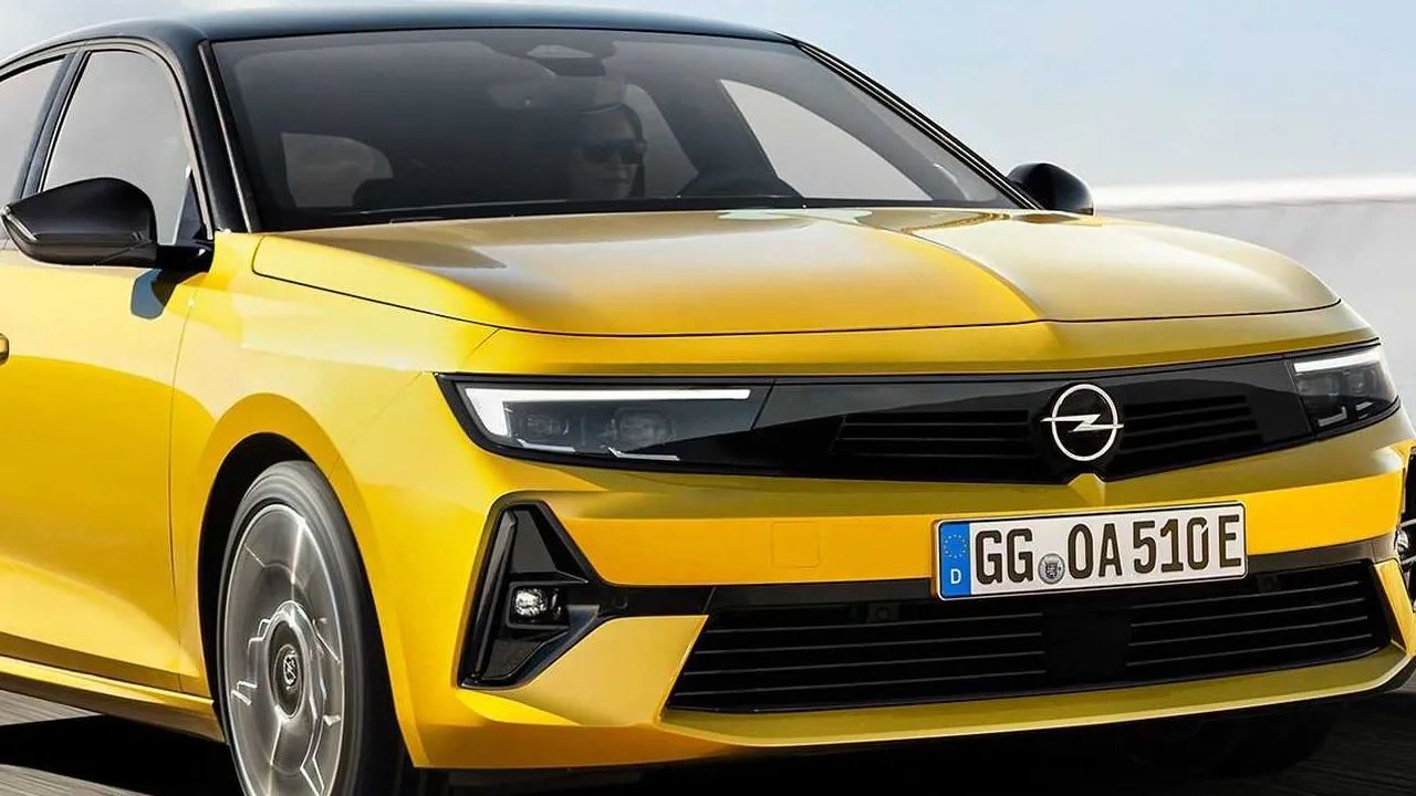 Opel Astra Kasım Fiyat Listesiyle Yeni Yılda Araba Sahibi Yapıyor 1