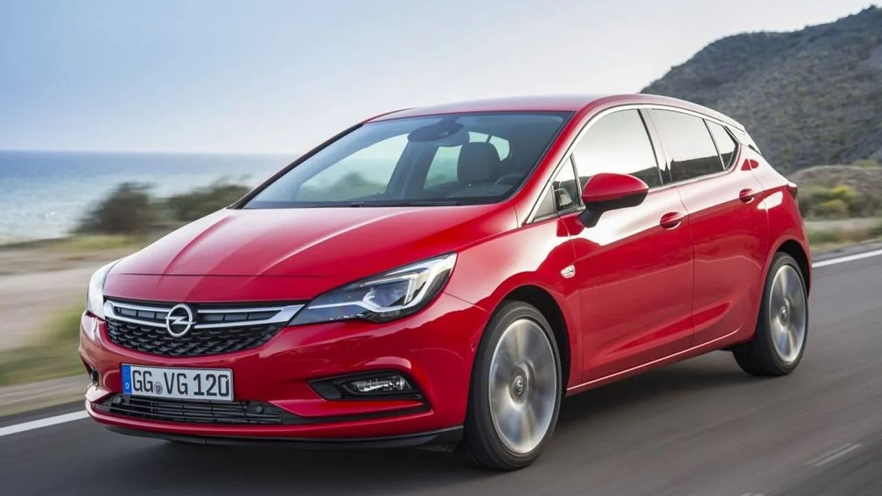 Opel Astra Kasım Fiyat Listesiyle Yeni Yılda Araba Sahibi Yapıyor 3