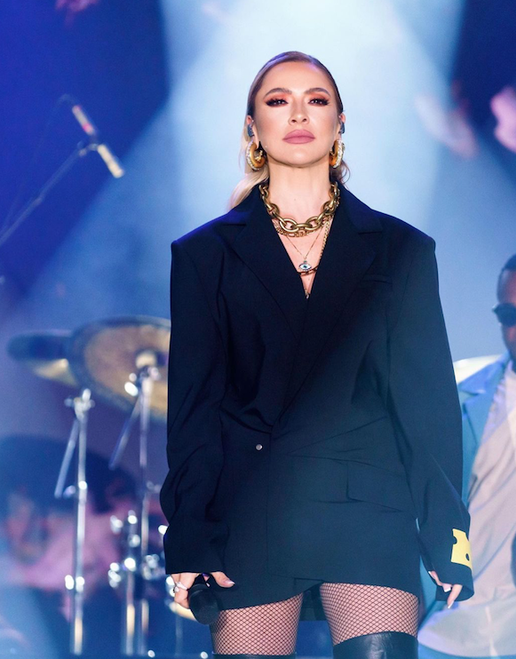 Hadise, Mehmet Dinçerler'den boşandıktan sonra servetine servet kattı! Konser ücretine zam yaptı 5