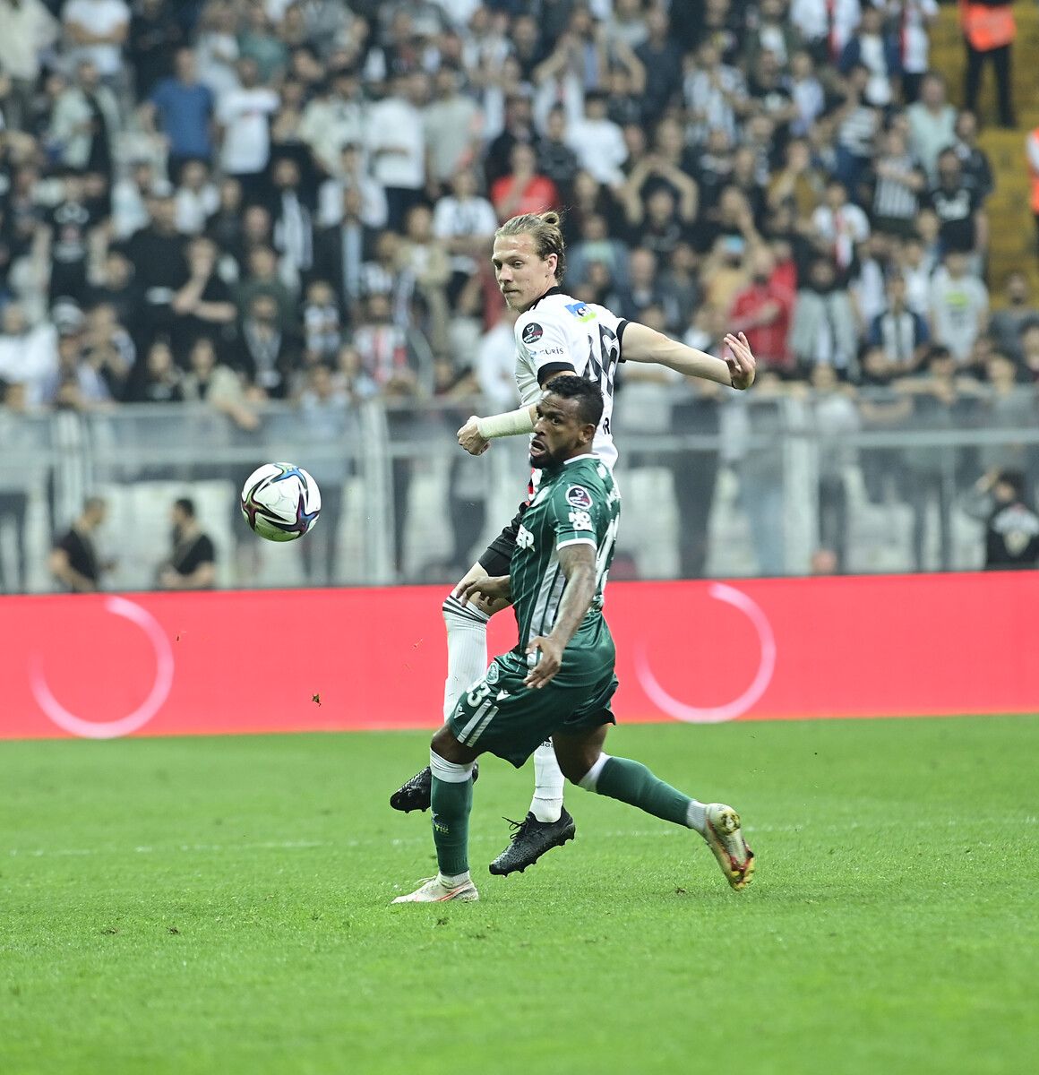 Fenerbahçe eski Beşiktaşlı ismi transfer ediyor 4