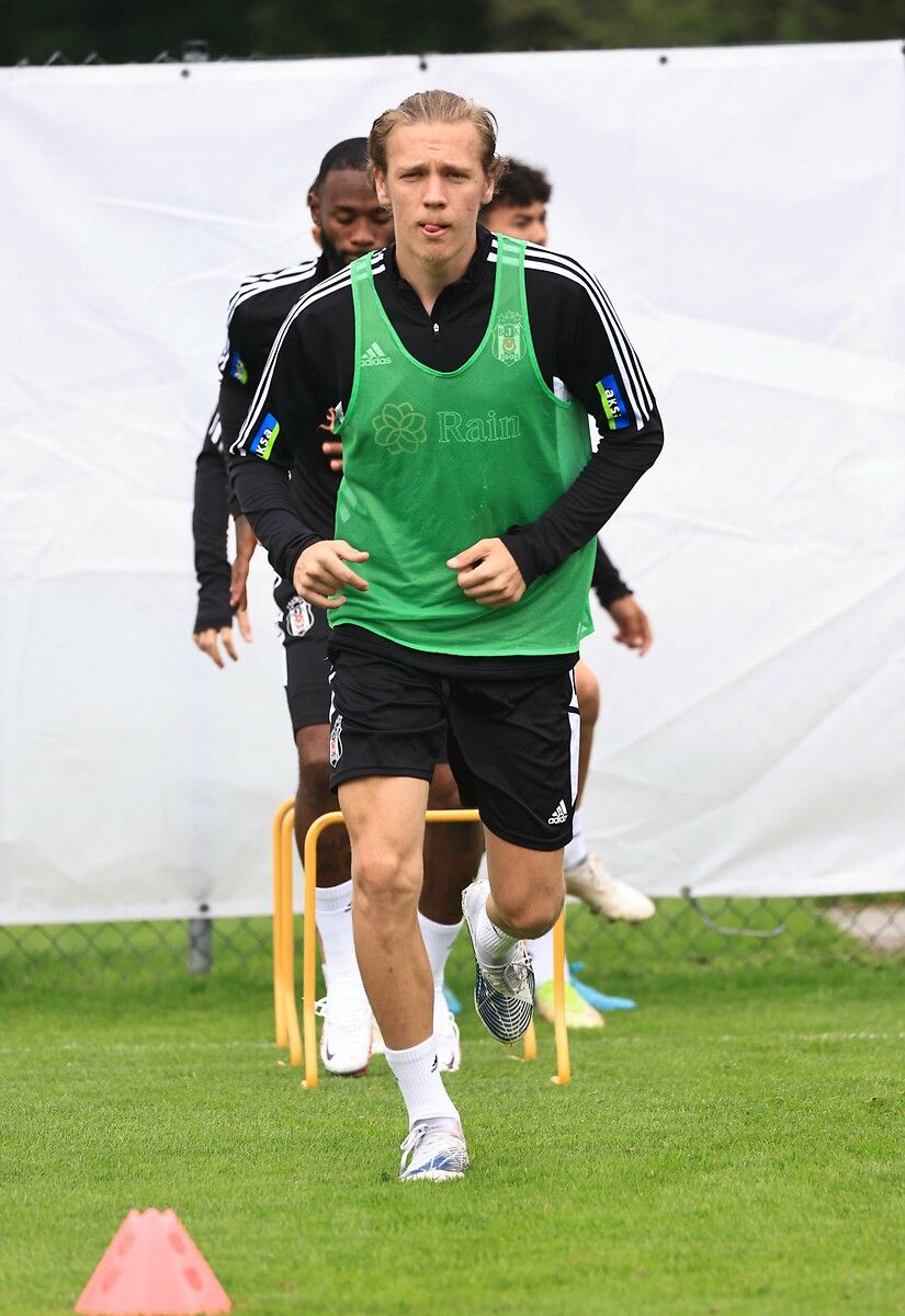 Fenerbahçe eski Beşiktaşlı ismi transfer ediyor 7