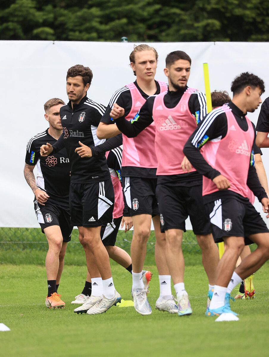 Fenerbahçe eski Beşiktaşlı ismi transfer ediyor 9