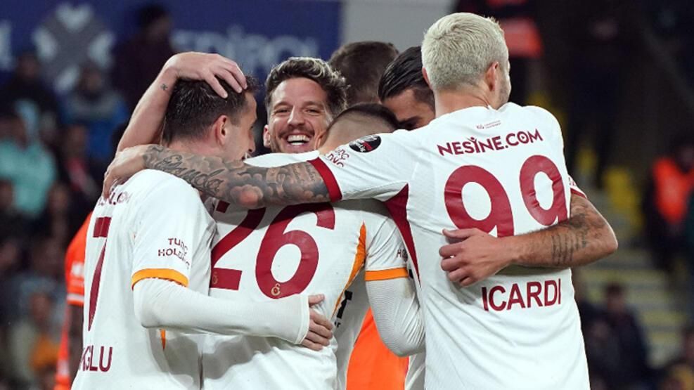 Galatasaray Erden Timur'la transfere damga vuracak! 3 yıldız isim için sefer başlıyor... 1