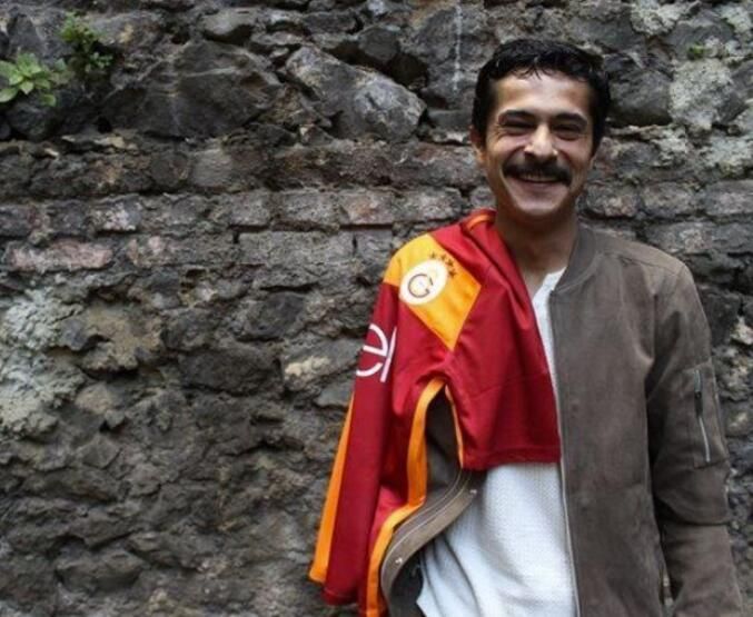 Oyuncu, şarkıcı, manken... Bakın hangi takımı tutuyorlar... 17