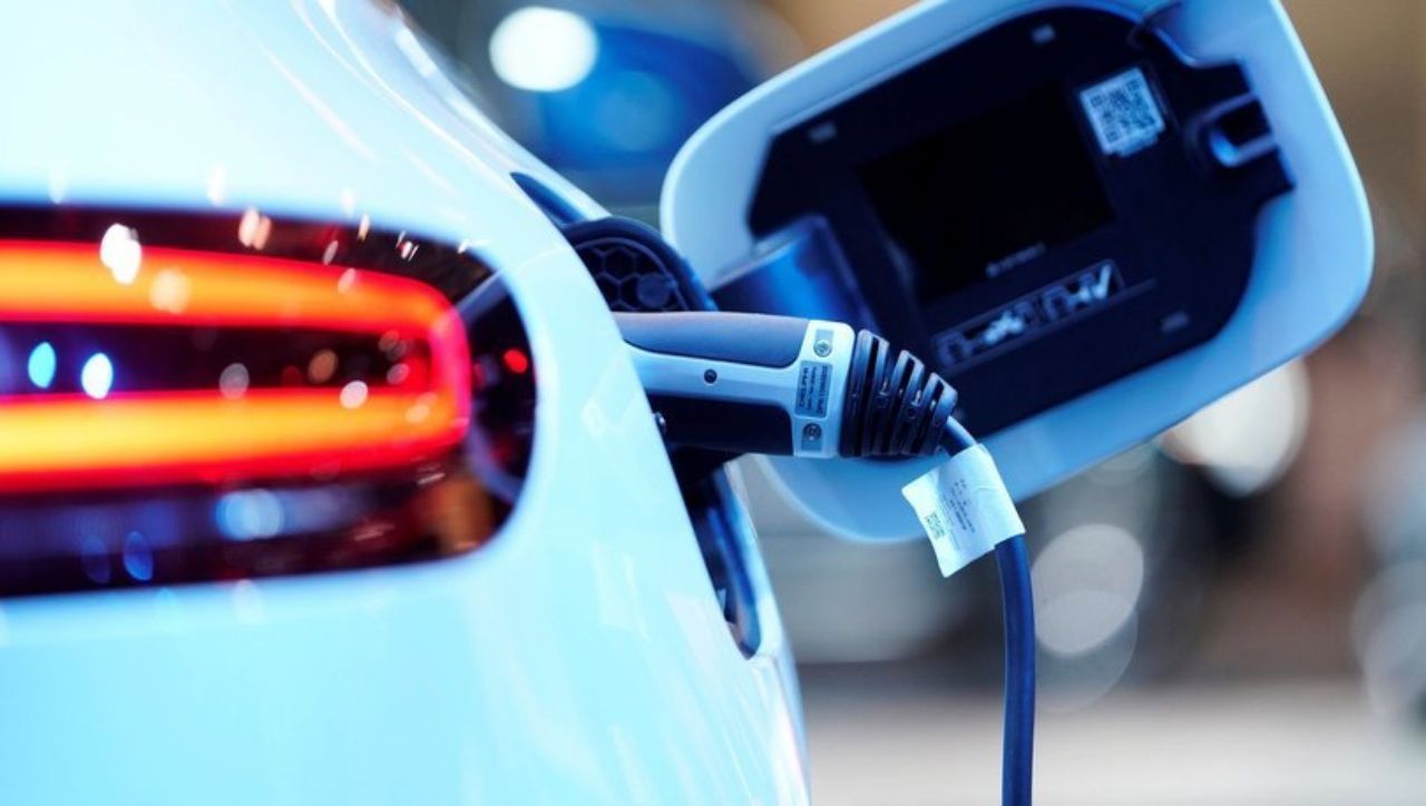 Sıfır otomobil almaktan daha hesaplı! Benzinli otomobiller, elektrikli otomobillere dönüşebilir! 3