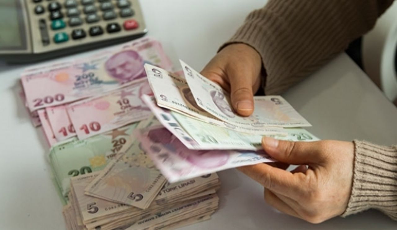 Merkez Bankası açıkladı, memur ve emekli maaşları değişti! İşte en düşük ve en yüksek memur, emekleri maaşları 7