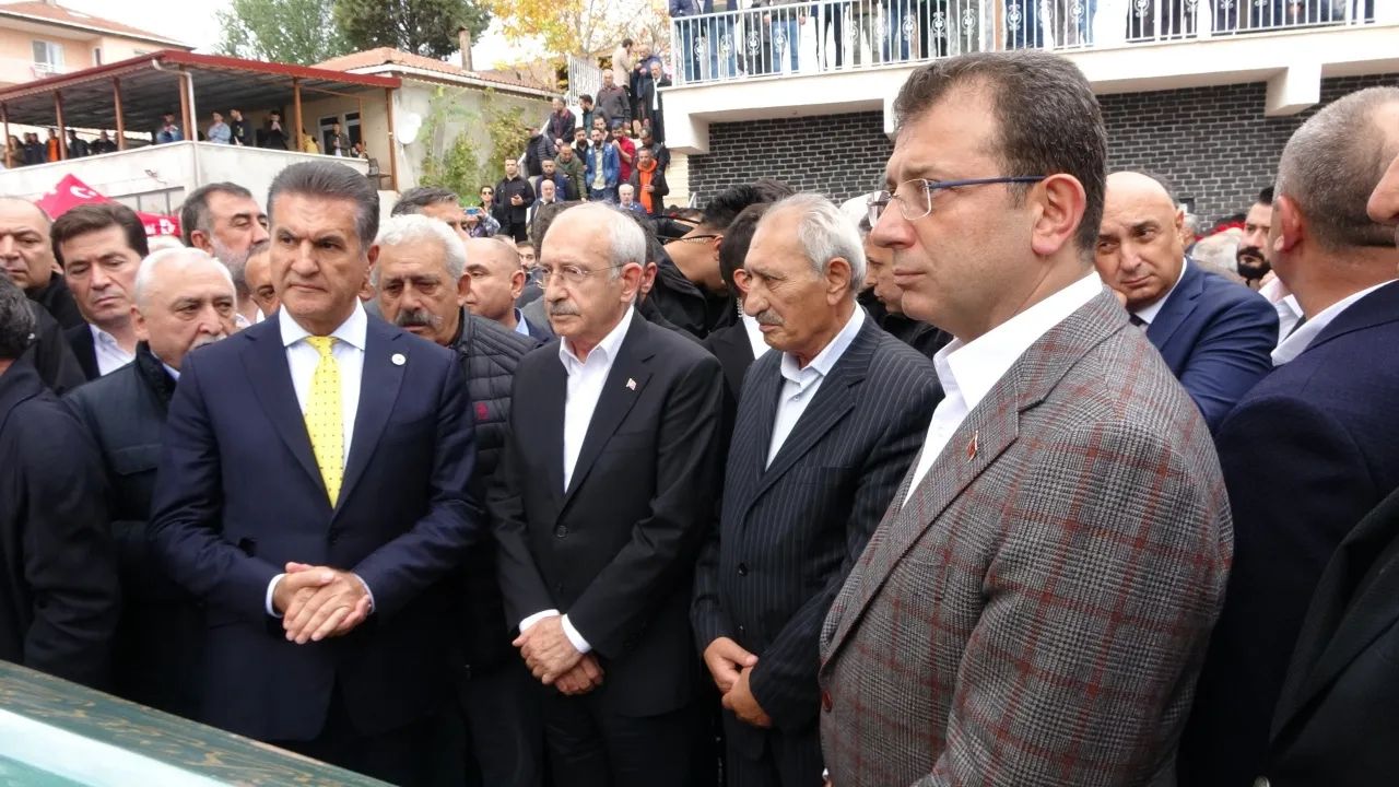 Kılıçdaroğlu’nun kardeşi Celal Kılıçdaroğlu son yolculuğuna uğurlandı 4