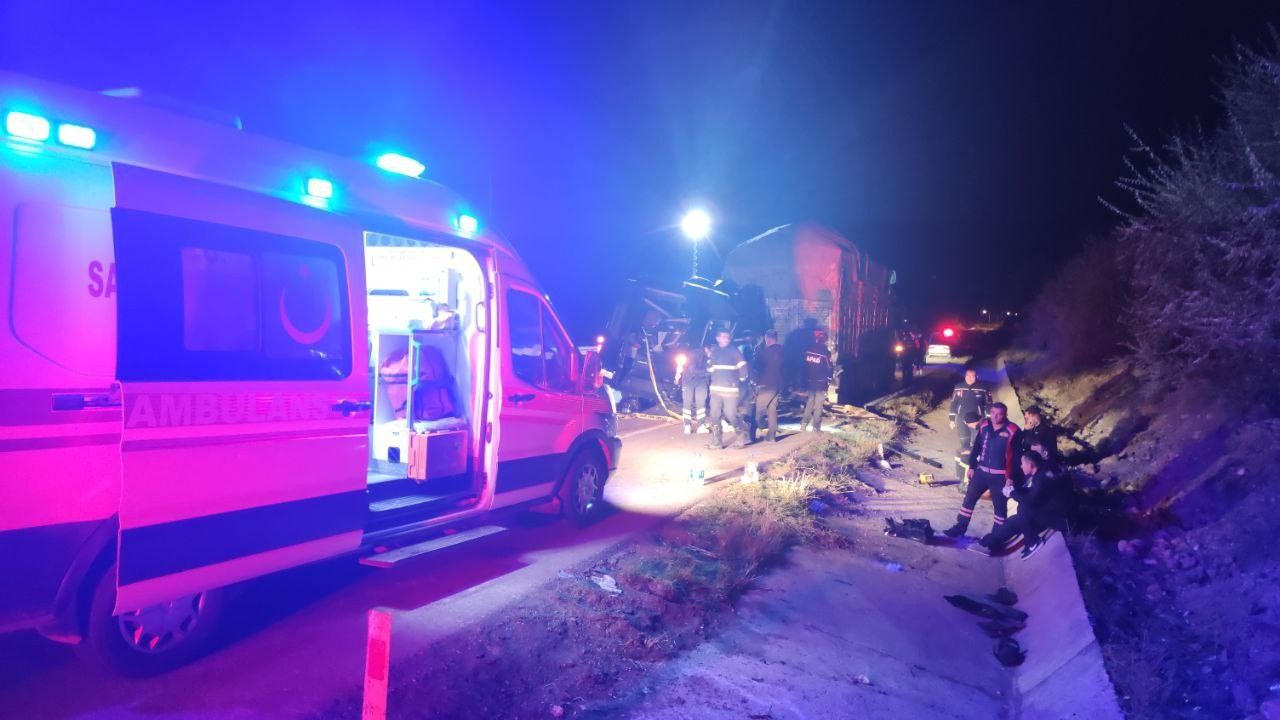 Tiyatro ekibinin Amasya'daki kazadan saatler önceki son görüntüleri ortaya çıktı 19